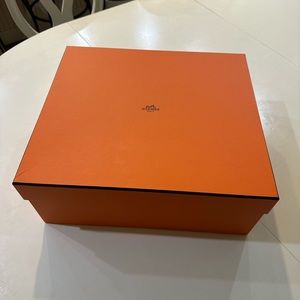 Hermes box + bag